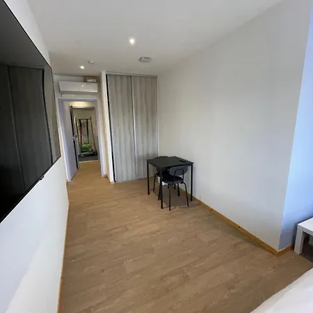 Le Salvador - Appart'Hotel De 18M2 A 44M2 La Talaudiere Exterior photo