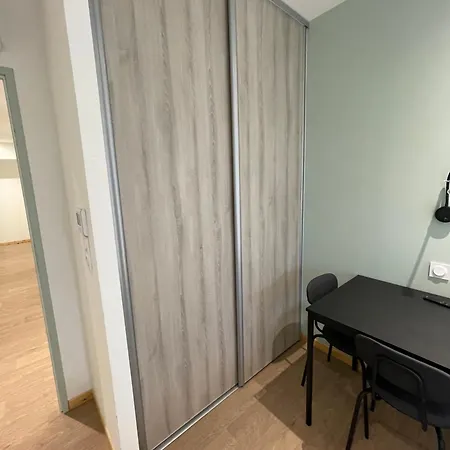 Le Salvador - Appart'Hotel De 18M2 A 44M2 La Talaudiere Exterior photo