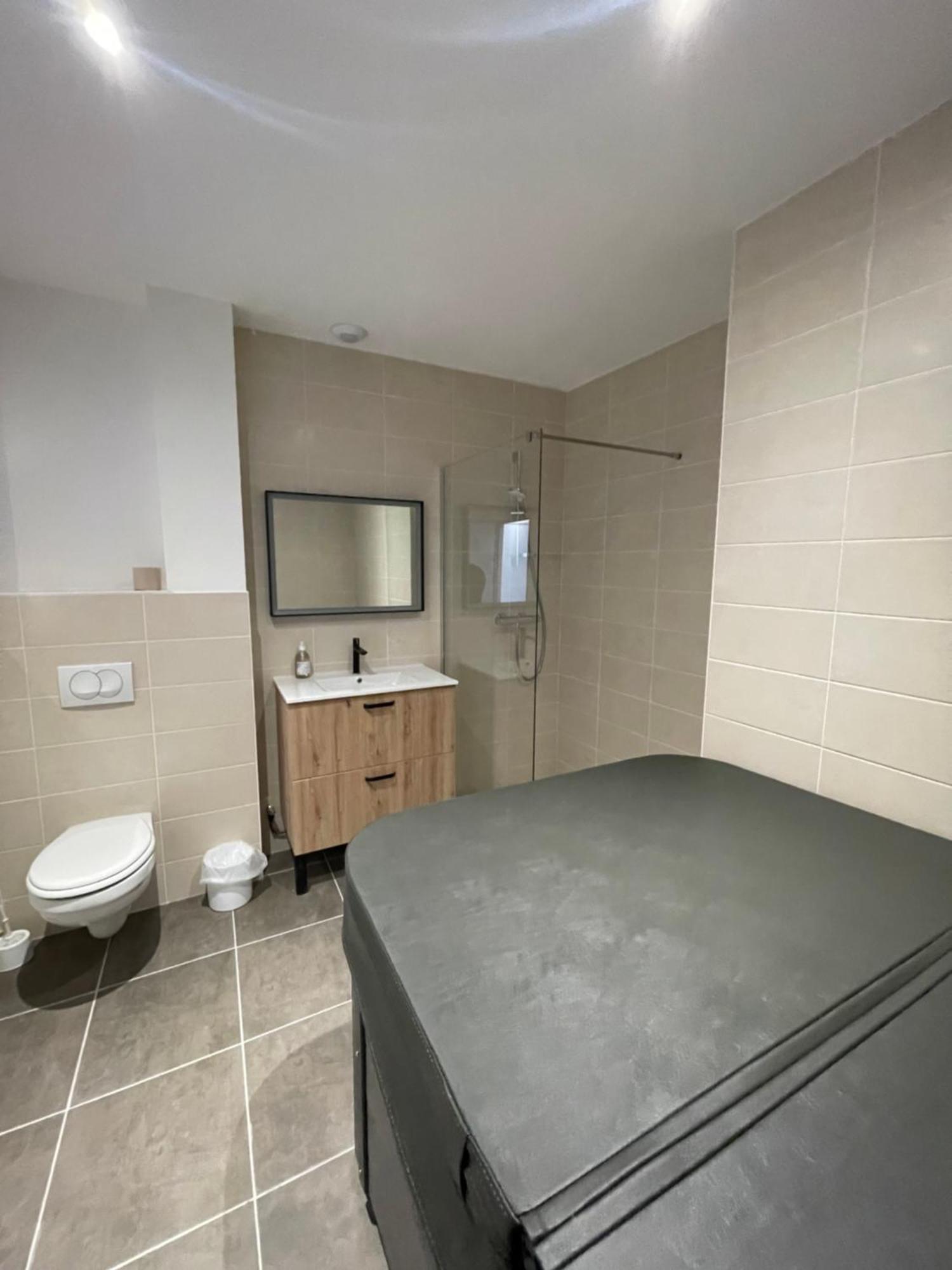 Apartment Le Salvador - De 18m2 A 44m2 *