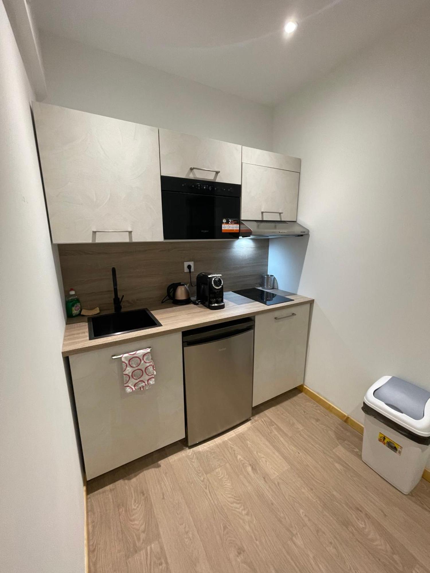 Le Salvador - De 18m2 A 44m2 Apartment La Talaudiere